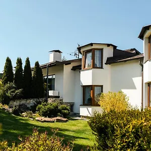 pension-clara.karlovyvary-hotels.com/